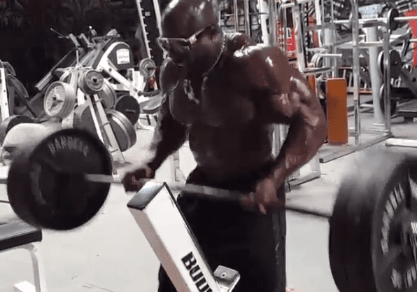 kali muscle 315 lbs straight bar curks