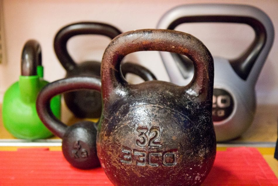 Kettlebells How to use kettlebells to build muscle fast?
