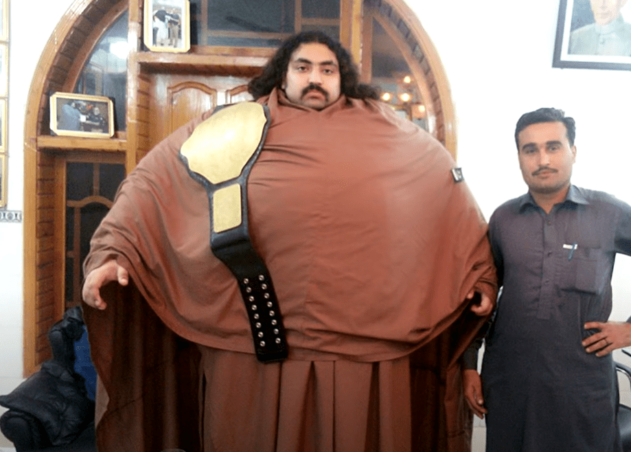 khan baba pakistani hulk